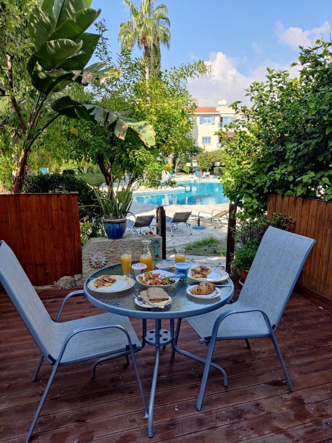 Apartament Rachel By The Pool *